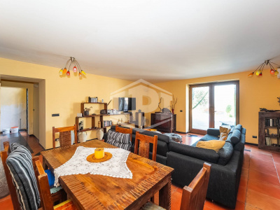 Villa con Box in Via Tre Piccioni 57, Pozzuoli (NA)