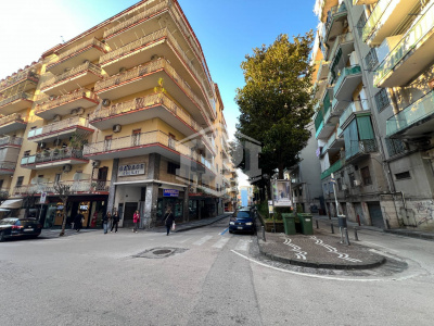 Locale Commerciale in Via Delle Magnolie 13, Portici (NA)