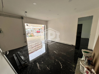 Locale Commerciale in Via Vicinale Campanile 123, Napoli (NA)