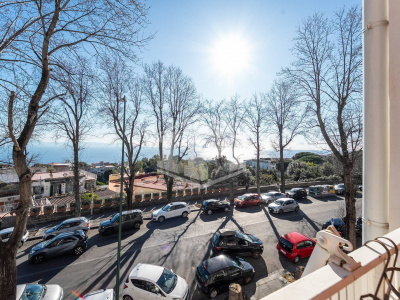 Quadrilocale in Via Francesco Petrarca 31, Napoli (NA)