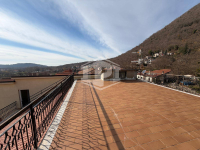 Intera palazzina in Via Napoli 11, Roccamonfina (CE)