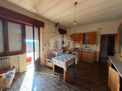 Intera palazzina in Via Napoli 11, Roccamonfina (CE)