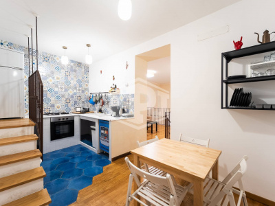 Ampio Bilocale in Piazza Portanova 11, Napoli (NA)