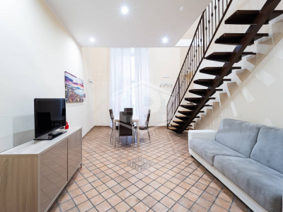 Ampio Bilocale in Piazza Portanova 11, Napoli (NA)