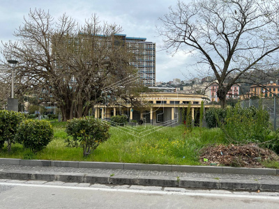 Locali commerciali, Via Fuorigrotta (NA)