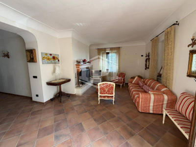 Villa in Via Giglioli 5, Roccamonfina (CE)