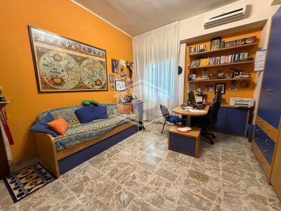 Quadrilocale con terrazzo, Via Michelangelo da Caravaggio 73