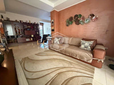 Quadrilocale con terrazzo, Via Michelangelo da Caravaggio 73