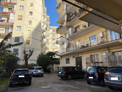 Quadrilocale con terrazzo, Via Michelangelo da Caravaggio 73