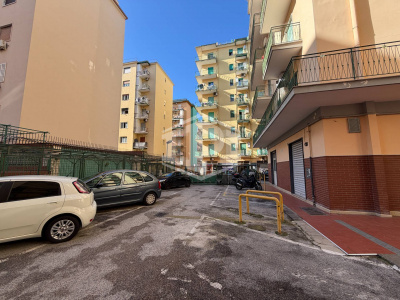 Trilocale in Via Filippo Illuminato 26, Napoli (NA)
