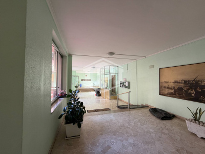 Ampio monolocale arredato in Via Filippo Illuminato 26, Napoli (NA)