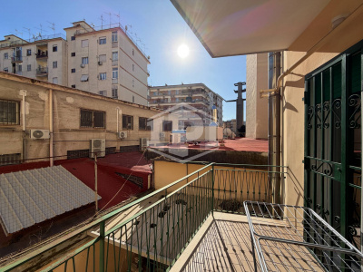 Ampio monolocale arredato in Via Filippo Illuminato 26, Napoli (NA)