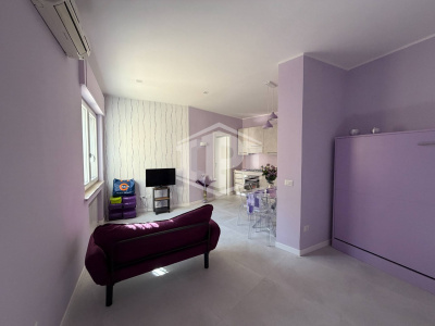 Ampio monolocale arredato in Via Filippo Illuminato 26, Napoli (NA)