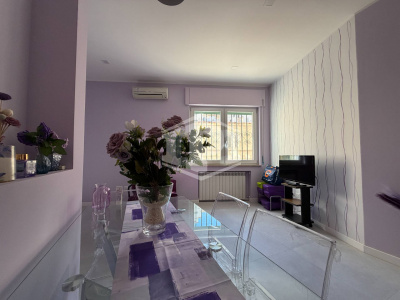 Ampio monolocale arredato in Via Filippo Illuminato 26, Napoli (NA)