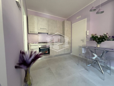 Ampio monolocale arredato in Via Filippo Illuminato 26, Napoli (NA)