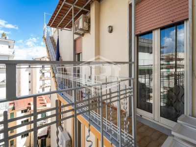 Quadrilocale in Via Mariano D'Amelio 42, Napoli (NA)