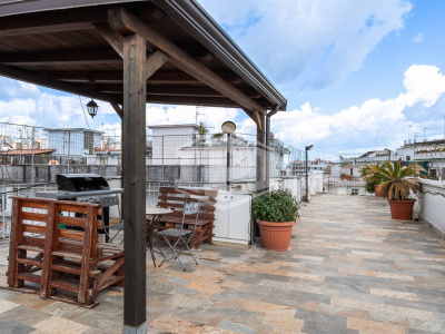 Quadrilocale in Via Mariano D'Amelio 42, Napoli (NA)