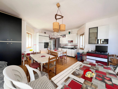 5 vani con terrazzo in parco in Ascea Marina, Cilento (SA)