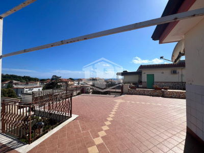 5 vani con terrazzo in parco in Ascea Marina, Cilento (SA)