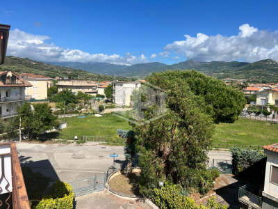 5 vani con terrazzo in parco in Ascea Marina, Cilento (SA)