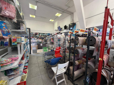 Ampio Locale in Via Consalvo 97, Napoli (NA)