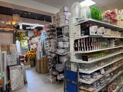 Ampio Locale in Via Consalvo 97, Napoli (NA)