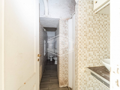 Locale in Piazza Santa Maria della Fede 7, Napoli (NA)