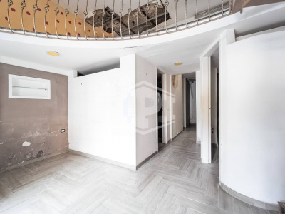 Locale in Piazza Santa Maria della Fede 7, Napoli (NA)