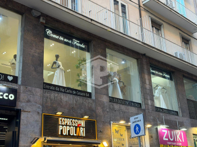 Ampio locale in Via Toledo, Napoli (NA)