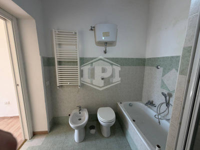 Ampio bilocale in Via T. Tasso, Napoli (NA)