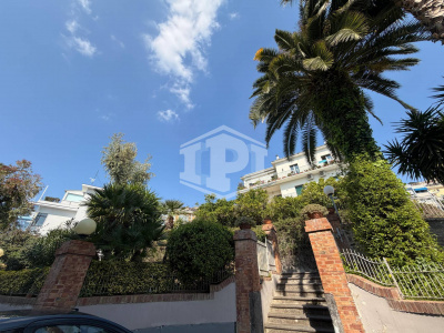 Ampio bilocale in Via T. Tasso, Napoli (NA)