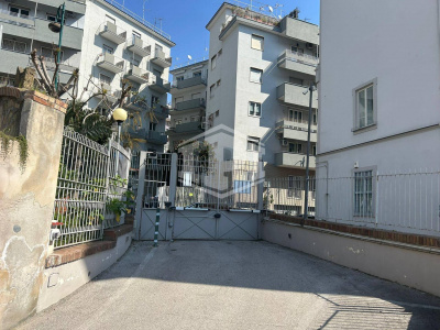 Ampio bilocale in Via T. Tasso, Napoli (NA)
