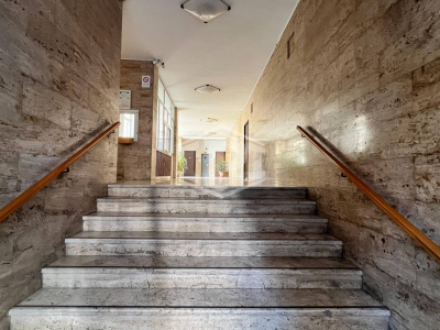 Locazione uso transitorio in Via M. Kerbaker 89, Napoli (NA)