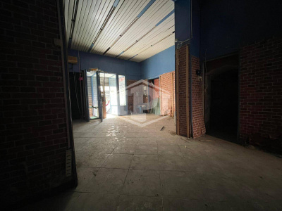 Locale in Via G. Giusso 35, Napoli (NA)