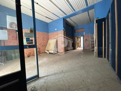 Locale in Via G. Giusso 35, Napoli (NA)