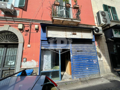 Locale in Via G. Giusso 35, Napoli (NA)