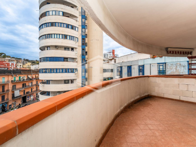 5 vani in Via Nicola Nicolini 68, Napoli (NA)