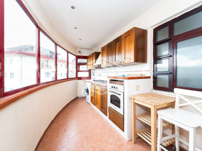 5 vani in Via Nicola Nicolini 68, Napoli (NA)