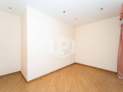 5 vani in Via Nicola Nicolini 68, Napoli (NA)