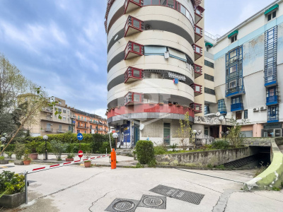 5 vani in Via Nicola Nicolini 68, Napoli (NA)