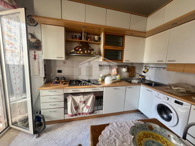 Trilocale in Via G. Testa 13, Napoli (NA)