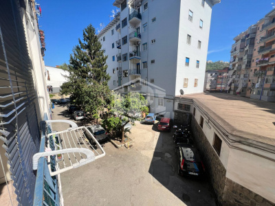 Trilocale in Via G. Testa 13, Napoli (NA)