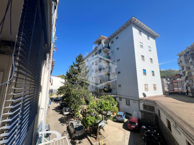 Trilocale in Via G. Testa 13, Napoli (NA)