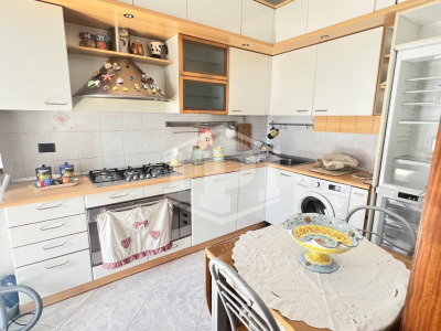 Trilocale in Via G. Testa 13, Napoli (NA)