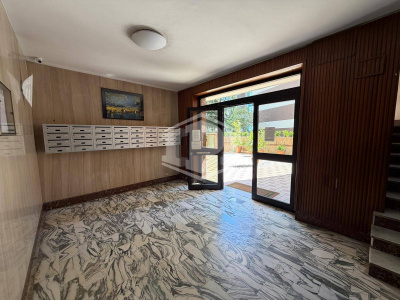 Ampio immobile adatto a vari usi in Parco San Poalo, Napoli (NA)