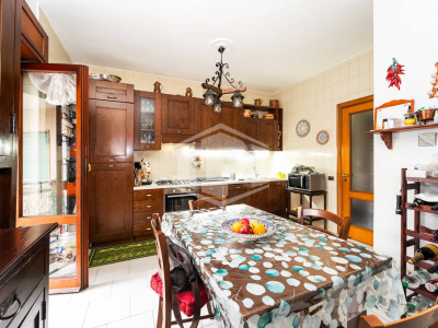 Quadrilocale in Corso Italia 318, Quarto (NA)