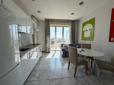 Bifocale uso transitorio in Via San Giacomo 32, Napoli (NA)