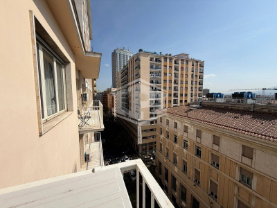 Bifocale uso transitorio in Via San Giacomo 32, Napoli (NA)