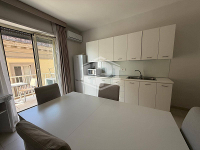 Bilocale uso transitorio in Via San Giacomo 32, Napoli  (NA)