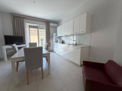 Bilocale uso transitorio in Via San Giacomo 32, Napoli  (NA)